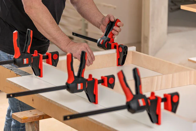 BESSEY EHKL360-18. Trigger Clamps, One‑hand Bar Clamps With 360 Degree Rotating Handle  18" x 3-1/8" - Image 7