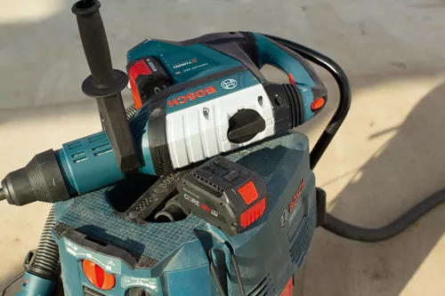 BOSCH GBH18V-45CK24, 18V PROFACTOR 1-7/8" SDS-max Rotary Hammer w/ (2) 8.0 Ah CORE Performance Batteries - Image 9