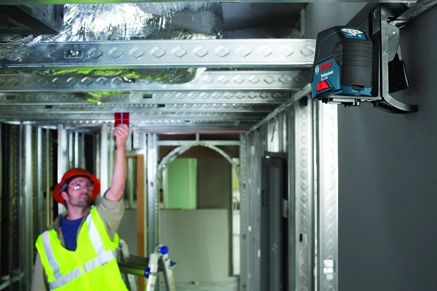 BOSCH GCL 2-160, Self-Leveling Cross-Line Laser with Plumb Points - Image 6