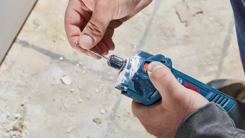 BOSCH GCU18V-30N, 18V Brushless Cut-Out Tool (Bare Tool) - Image 8