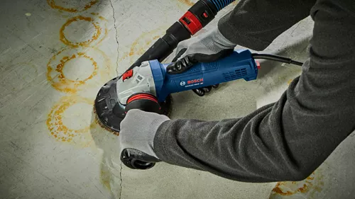 BOSCH GWS10-450P, 4-1/2” Angle Grinder - 10 Amp w/ Lock-on Paddle Switch - Image 9
