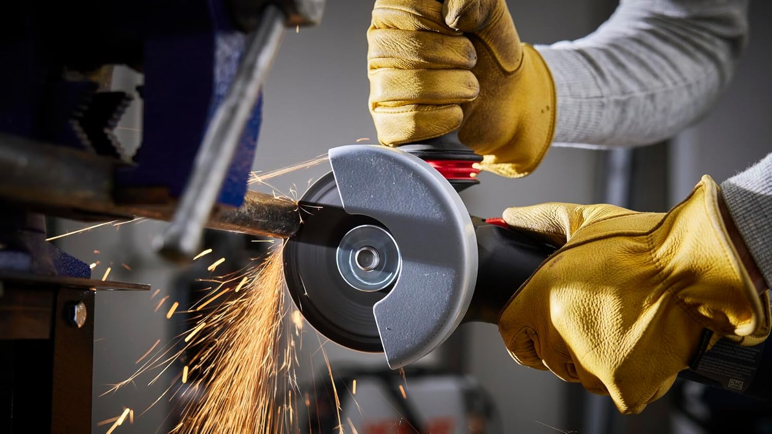 BOSCH GWS14-50, 5 In. Angle Grinder Compact Powerful 13-Amp Motor with Slide Switch - High Performance for Grinding and Cutting - Image 7