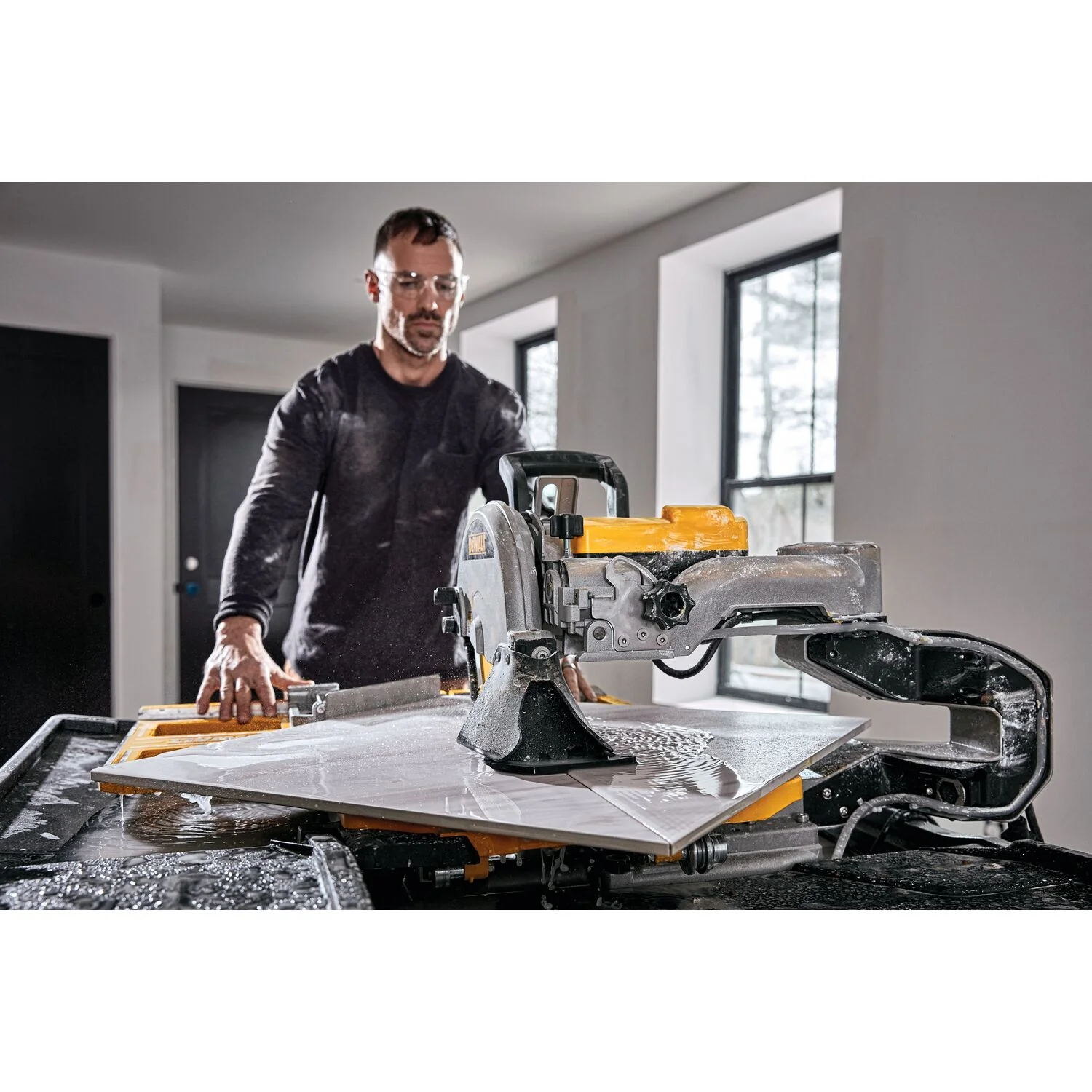 DEWALT D36000S, 10'' Wet Tile Saw with Stand High Capacity - Image 3
