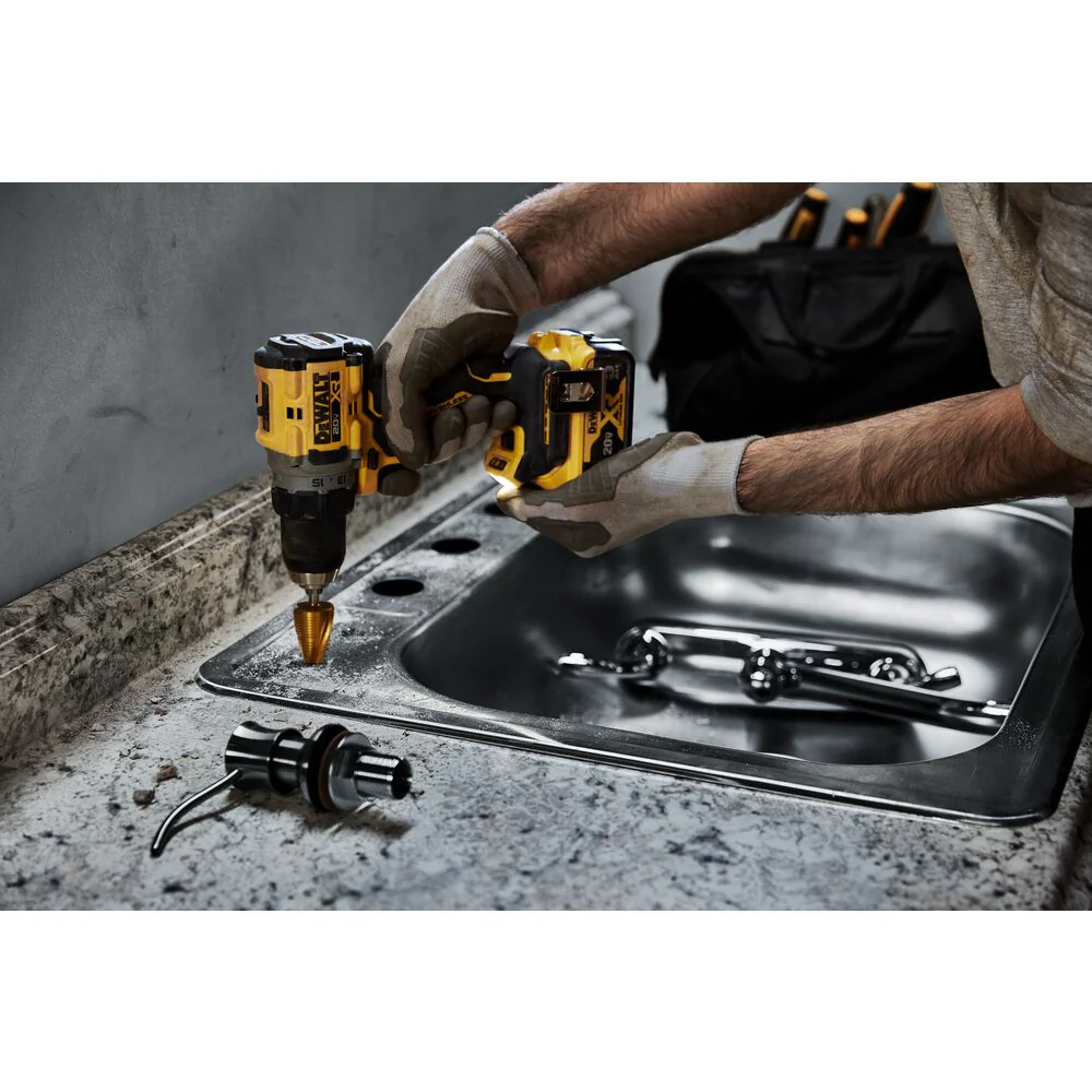 DEWALT DCD800B, 20V MAX* XR Brushless Cordless 1/2 in. Drill/Driver (Tool Only) - Image 2