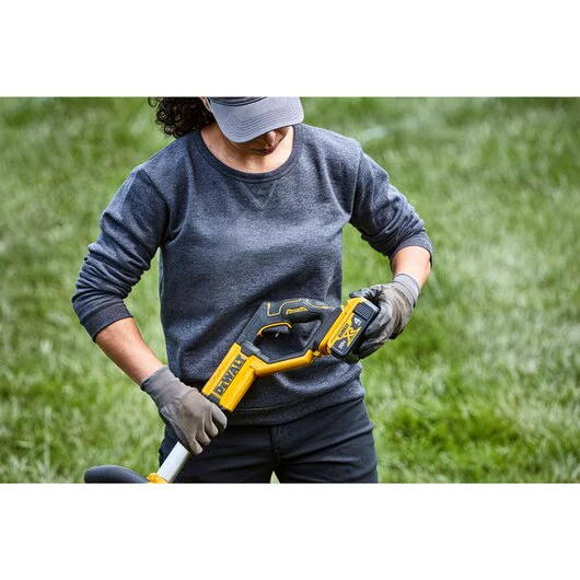DEWALT DCED400M1, 20V MAX EDGER KIT(4.0 Ah) - Image 4