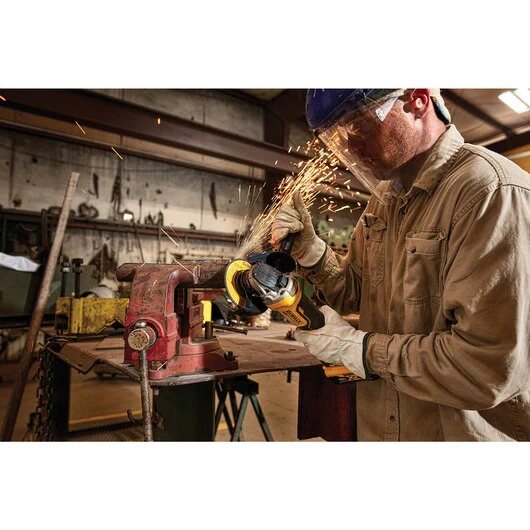 DEWALT DCG413R2, 20V MAX XR 4-1/2'' Paddle Switch Small Angle Grinder Kit w/Kickback Brake (6.0 Ah) - Image 3