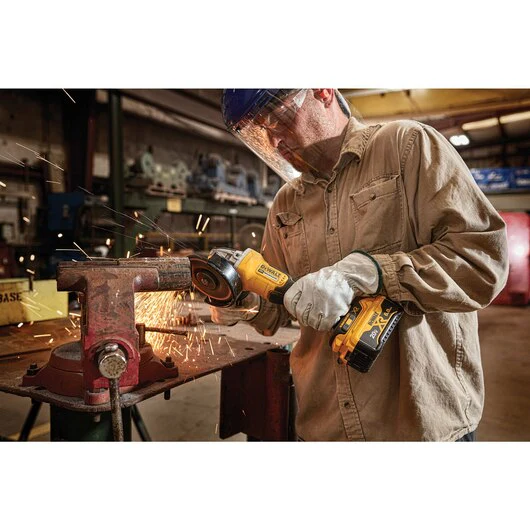 DEWALT DCG413R2, 20V MAX XR 4-1/2'' Paddle Switch Small Angle Grinder Kit w/Kickback Brake (6.0 Ah) - Image 4
