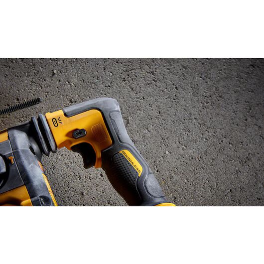 DEWALT DCH416B, 60V MAX 1-1/4IN SDS PLUS ROTARY HAMMER - Image 11