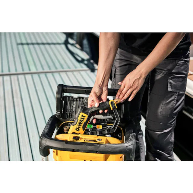 DEWALT DCPW1600Y2, 2X20V MAX 1600 MAX PSI Pressure Washer with 2x 12.0Ah FLEXVOLT Kit - Image 3