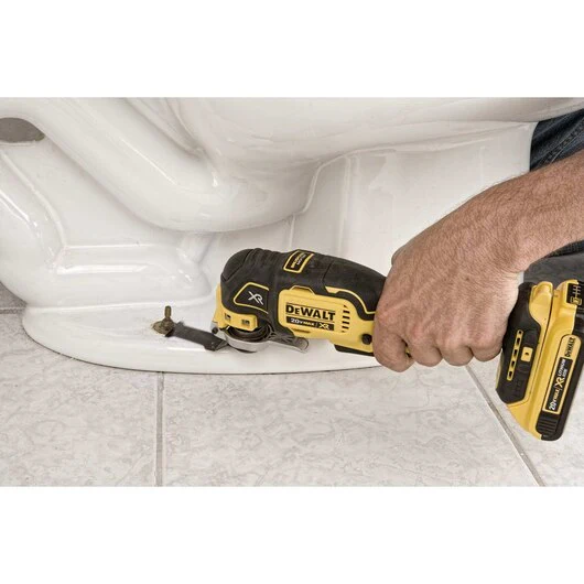 DEWALT DCS355B, 20V MAX XR Oscillating Multi tool (Tool Only) - Image 2