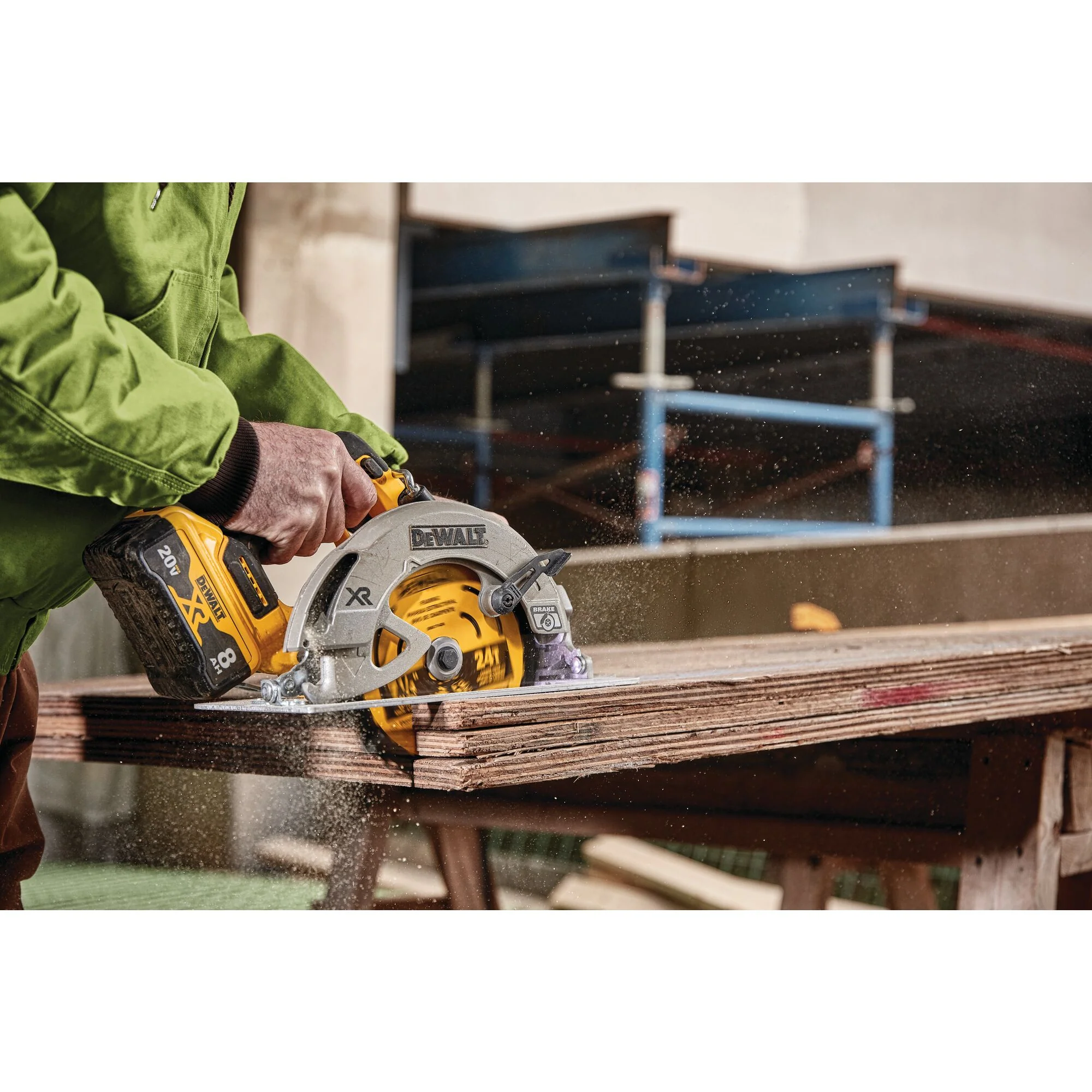 DEWALT DCS574W1, 20V MAX 7-1/4'' Circular Saw Kit w/Power Detect - Image 5