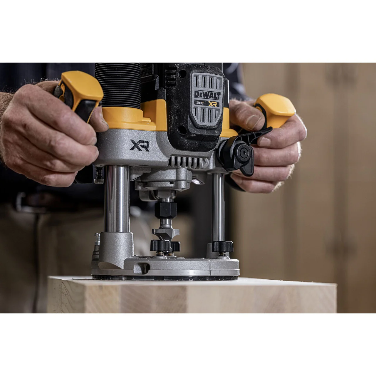 DEWALT DCW620B, 20V MAX XR 2-1/4in Peak HP Plunge Router (Bare Tool) - Image 7
