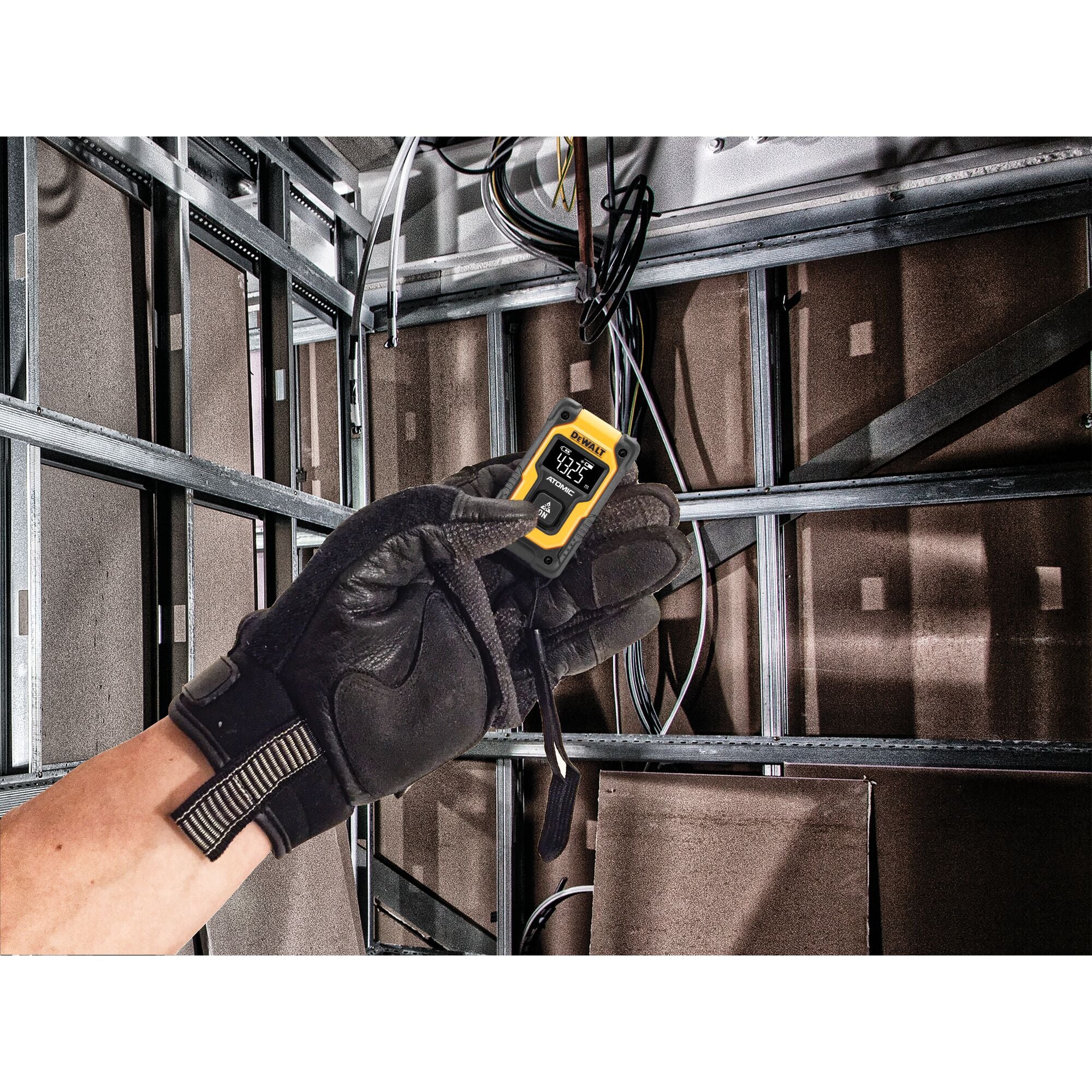 DEWALT DW055PL,  55Ft Laser Distance Measurer - Image 2
