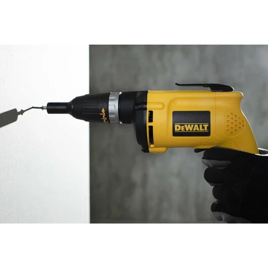 DEWALT DW255, 5,300 rpm High Speed VSR Drywall Screwgun - Image 3