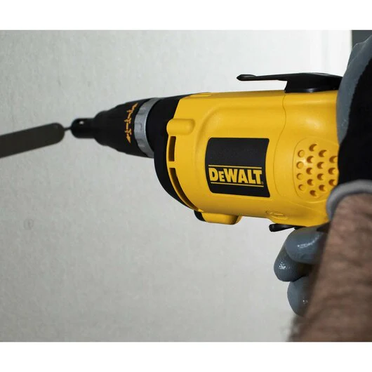 DEWALT DW255, 5,300 rpm High Speed VSR Drywall Screwgun - Image 5
