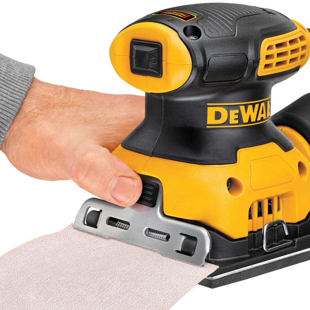 DEWALT DWE6411K, 1/4" Sheet Palm Grip Sander Kit - Image 2