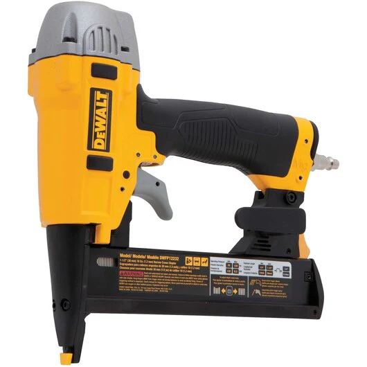 DEWALT DWFP12232, 18 Gauge 1-1/2'' x 1/4'' Narrow Crown Stapler Kit - Image 3
