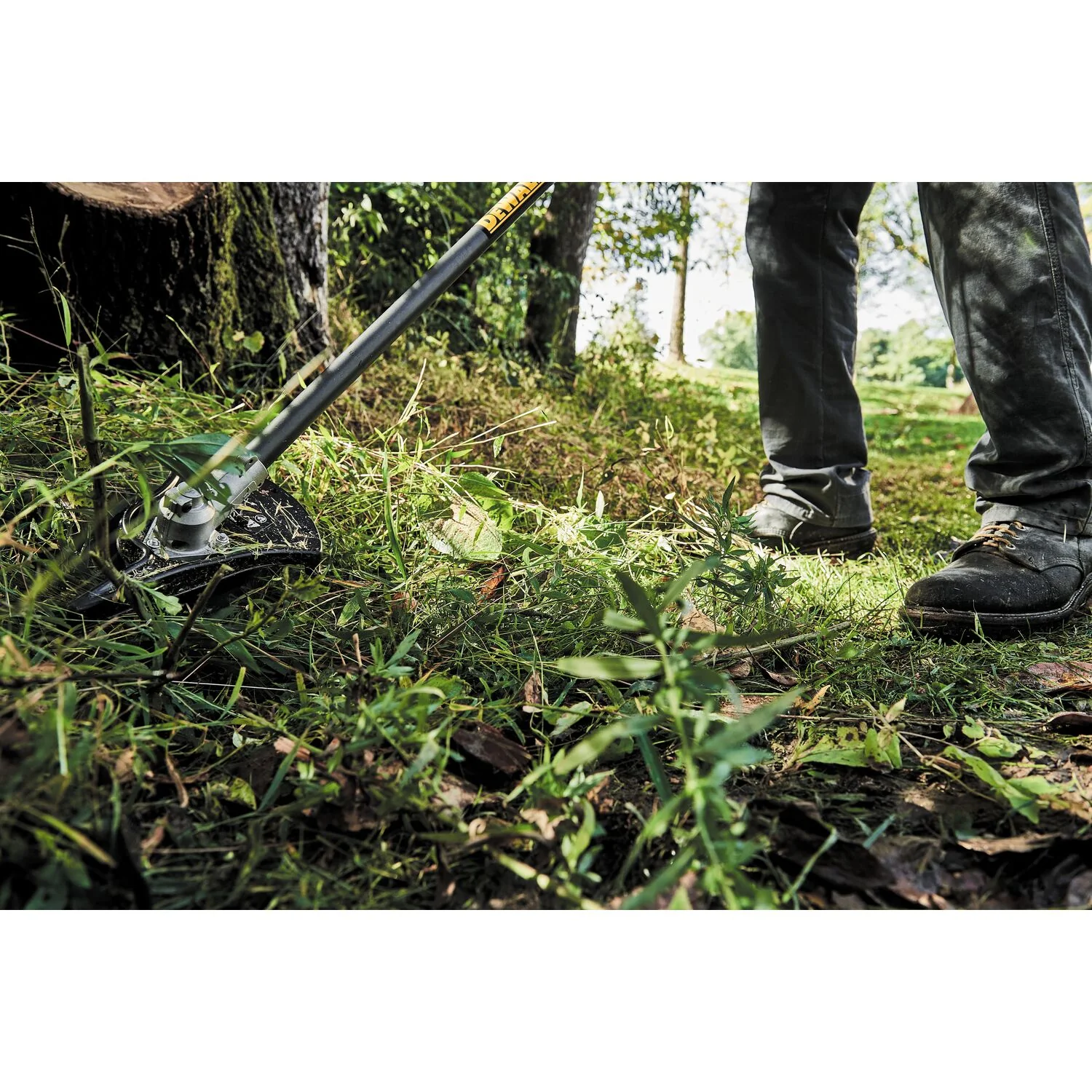 DEWALT DWOAS5BC, Brush Cutter Attachment - Image 2