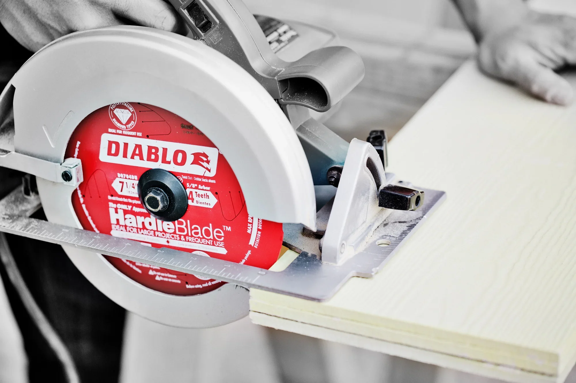 Diablo D0704DHA, 7-1/4" x 4-Teeth HardieBlade™ Saw Blade for Fiber Cement - Image 3