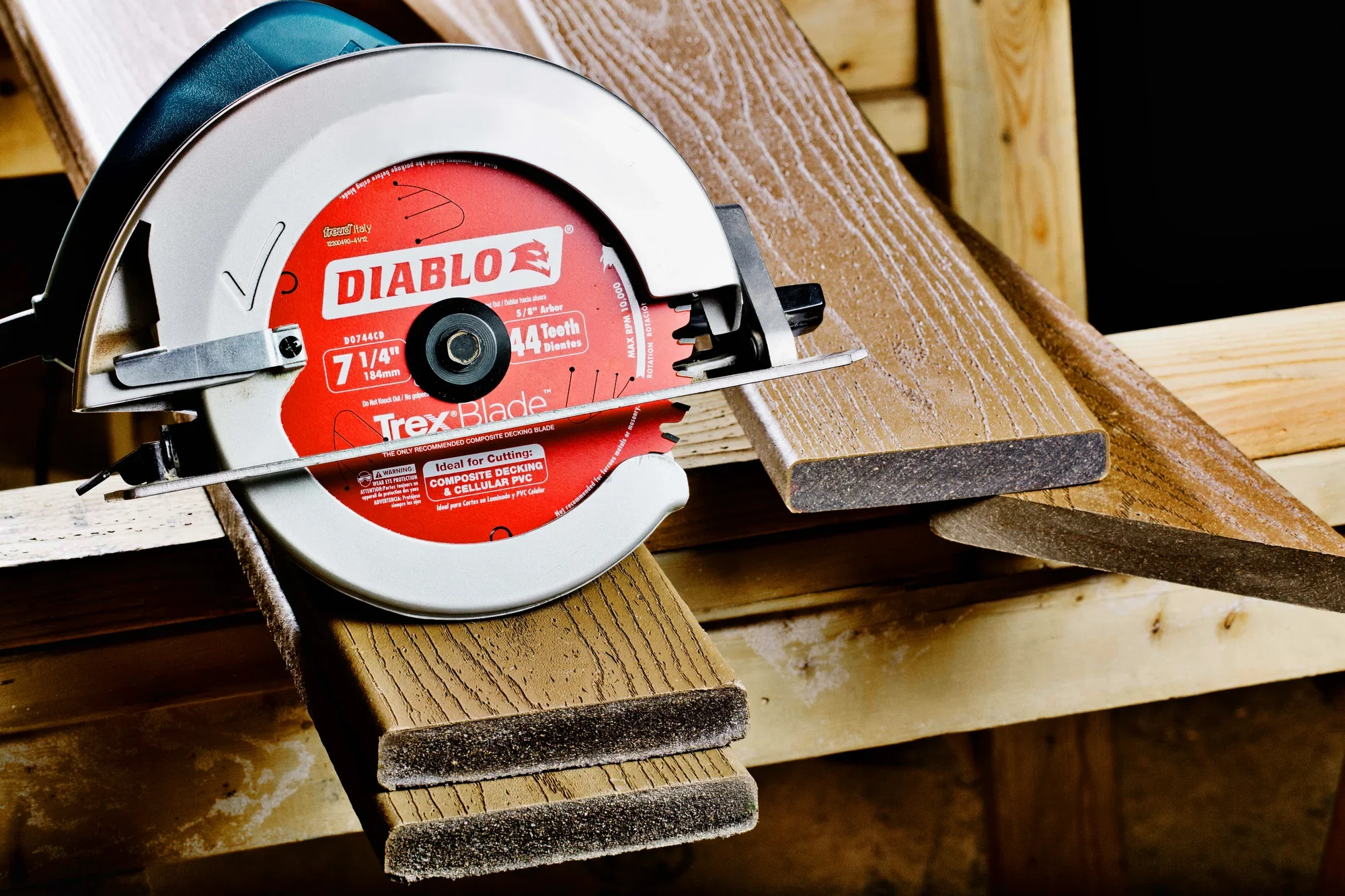 Diablo D0744CDC, 7-1/4 x 44T Composite Decking Blade - Image 3