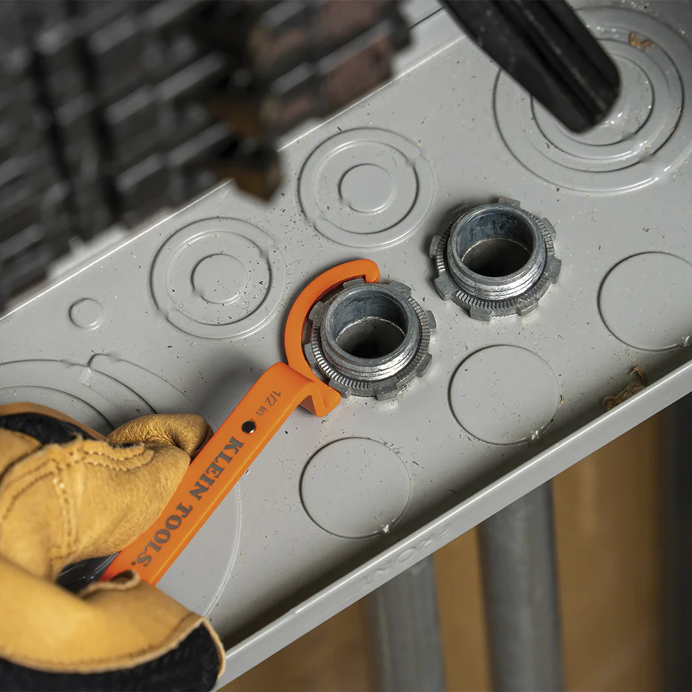 Klein Tools 50900R, Locknut Wrench Set - Image 4
