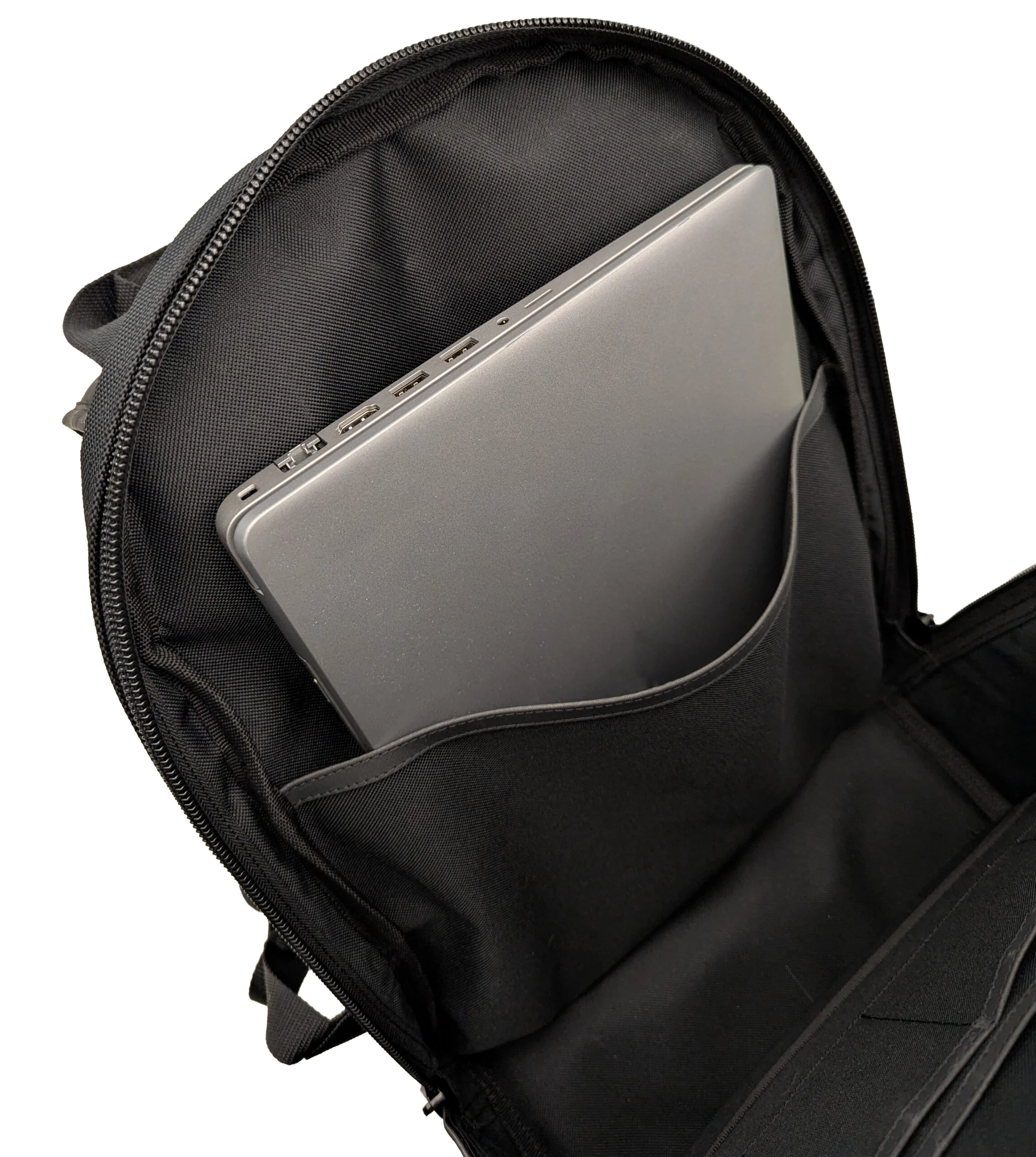 Kunys 55532, Phantom Collection 36-Pocket Backpack - Image 3