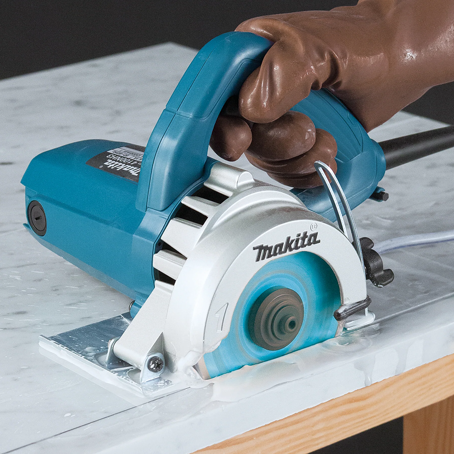 Makita 4100NH3ZX, 4-3/8" Masonry Saw - Image 2