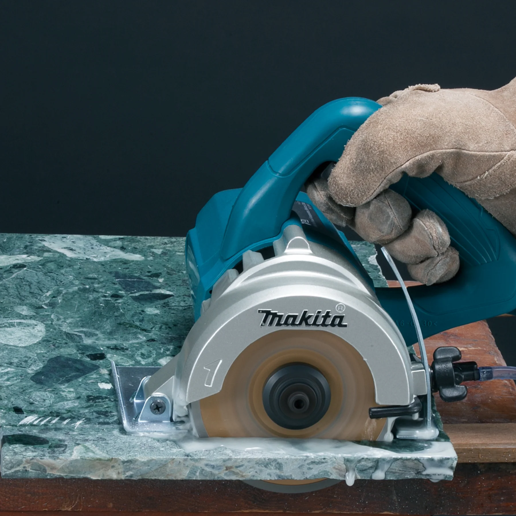 Makita 4100NH3ZX, 4-3/8" Masonry Saw - Image 3