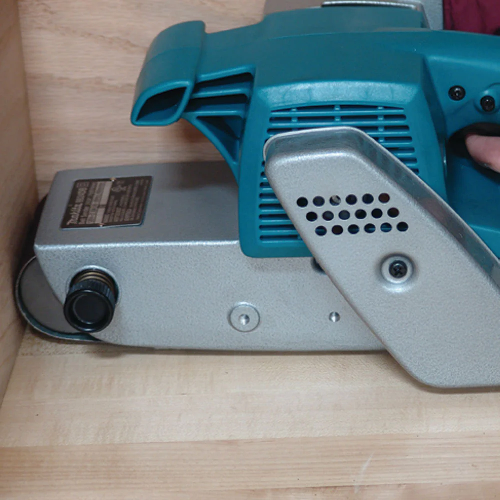 Makita 9924DB, 3" X 24" Belt Sander - Image 8