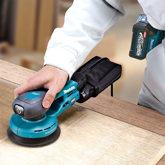 Makita BO003CGZ, 40V Max XGT Brushless 5" Random Orbit Sander W/AWS (Tool Only) - Image 3