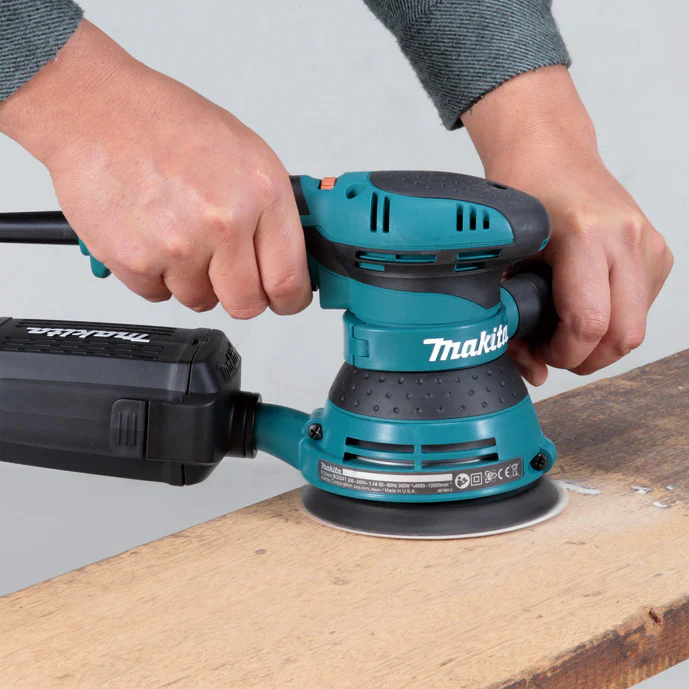 Makita BO5041K, 5" Random Orbit Variable Speed Finishing Sander - Image 4