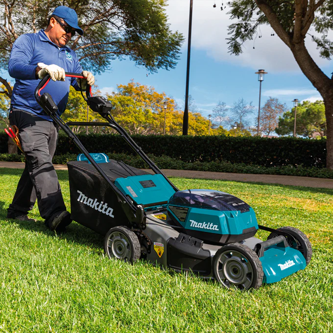 Makita DLM532Z, 18VX2 LXT 21" Steel Deck Lawn Mower (Tool Only) - Image 3