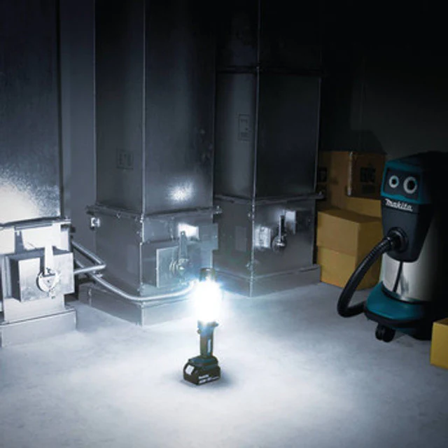 Makita DML807, 18V LXT Cordless L.E.D. Lantern/Flashlight (Tool Only) - Image 3