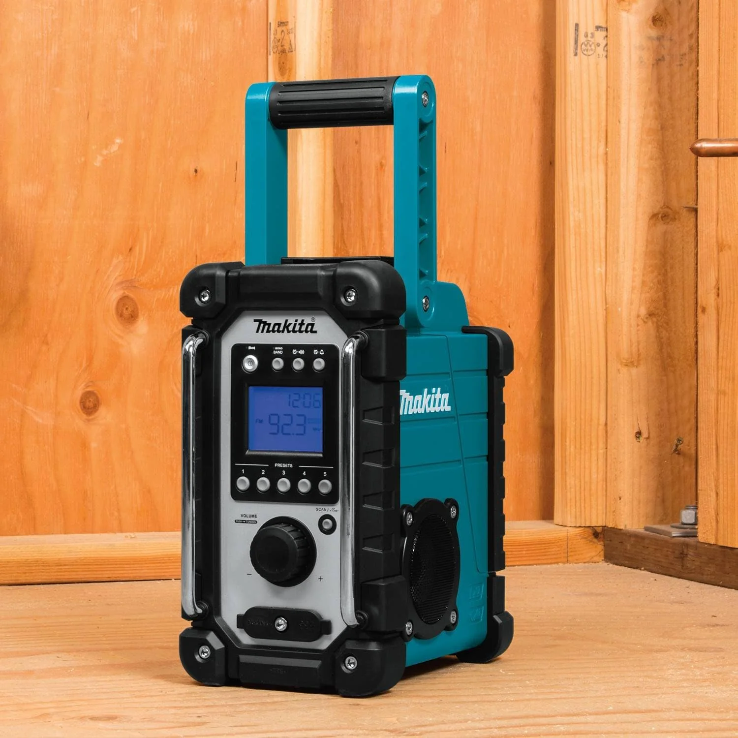 Makita DMR116, 18V LXT Cordless or Electric Jobsite Radio (Tool Only) - Image 6