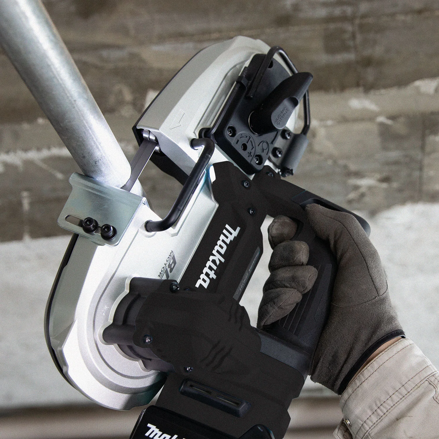 Makita DPB184ZB, Sub-Compact Cordless Band Saw - Image 2