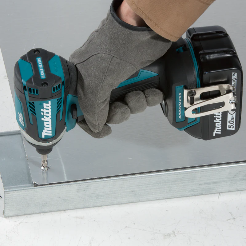 Makita DTD154Z, 18V LXT Brushless 1/4" Impact Driver (Tool Only) - Image 2