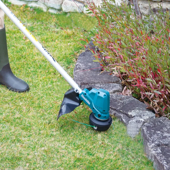 Makita DUR190LZX3, 18V LXT Brushless 17" Line Trimmer (Tool Only) - Image 3