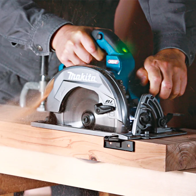 Makita HS003GM103, XGT 40V (4.0 Ah) MAX Li-Ion Brushless AWS 7-1/4” Circular Saw Kit - Image 2