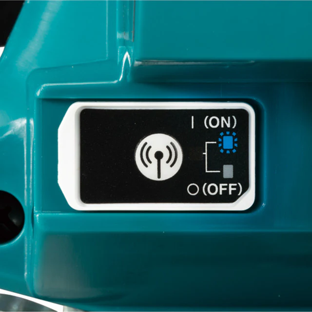 Makita RS002GM101, XGT 40V (4.0 Ah) MAX Li-Ion Brushless 10-1/4" Rear-Handle Circular Saw Kit - Image 4