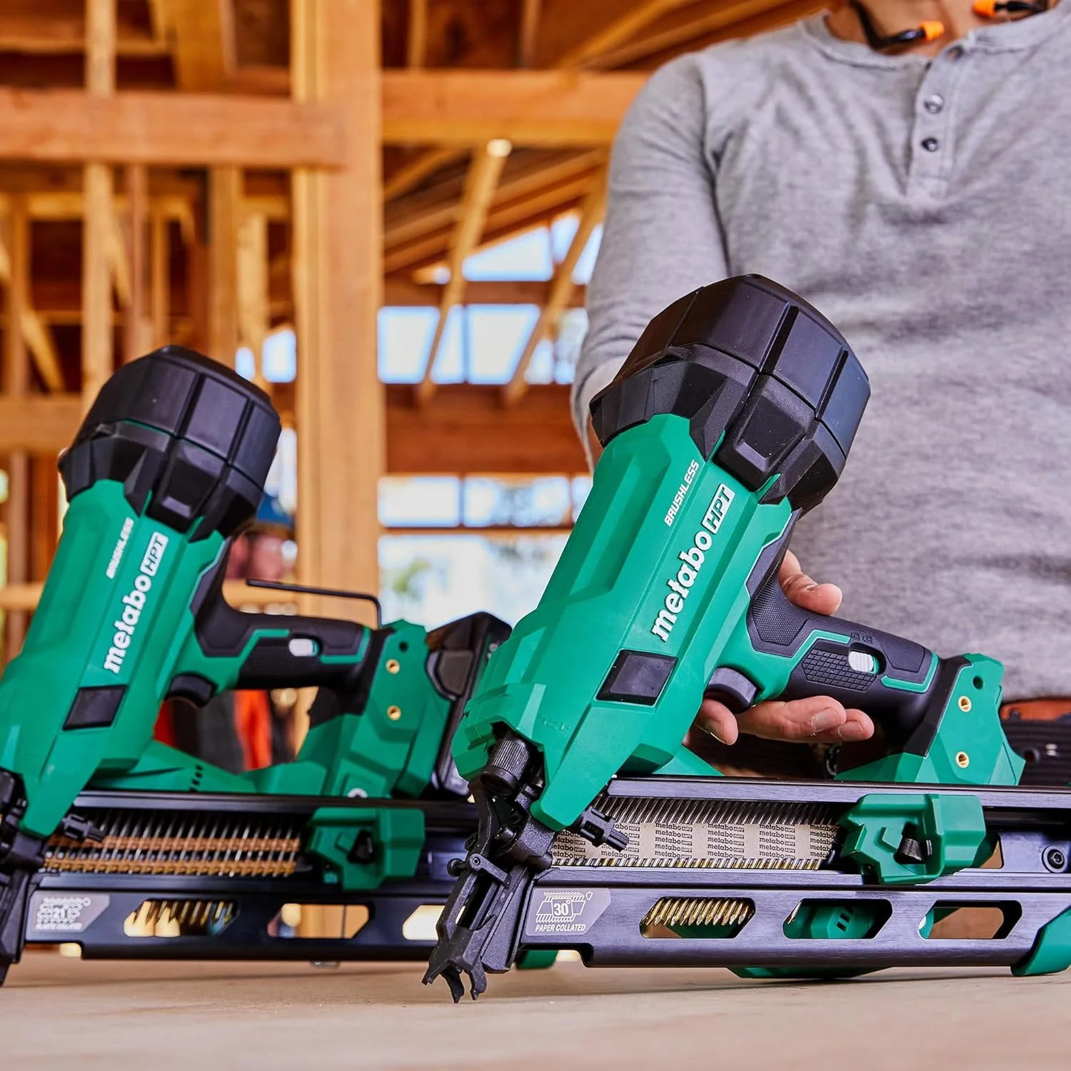 Metabo HPT NR1890DCAM, 18V MultiVolt Cordless Gen2 30Deg 3-1/2in Paper Tape Framing Nailer 4.0Ah Kit - Image 2