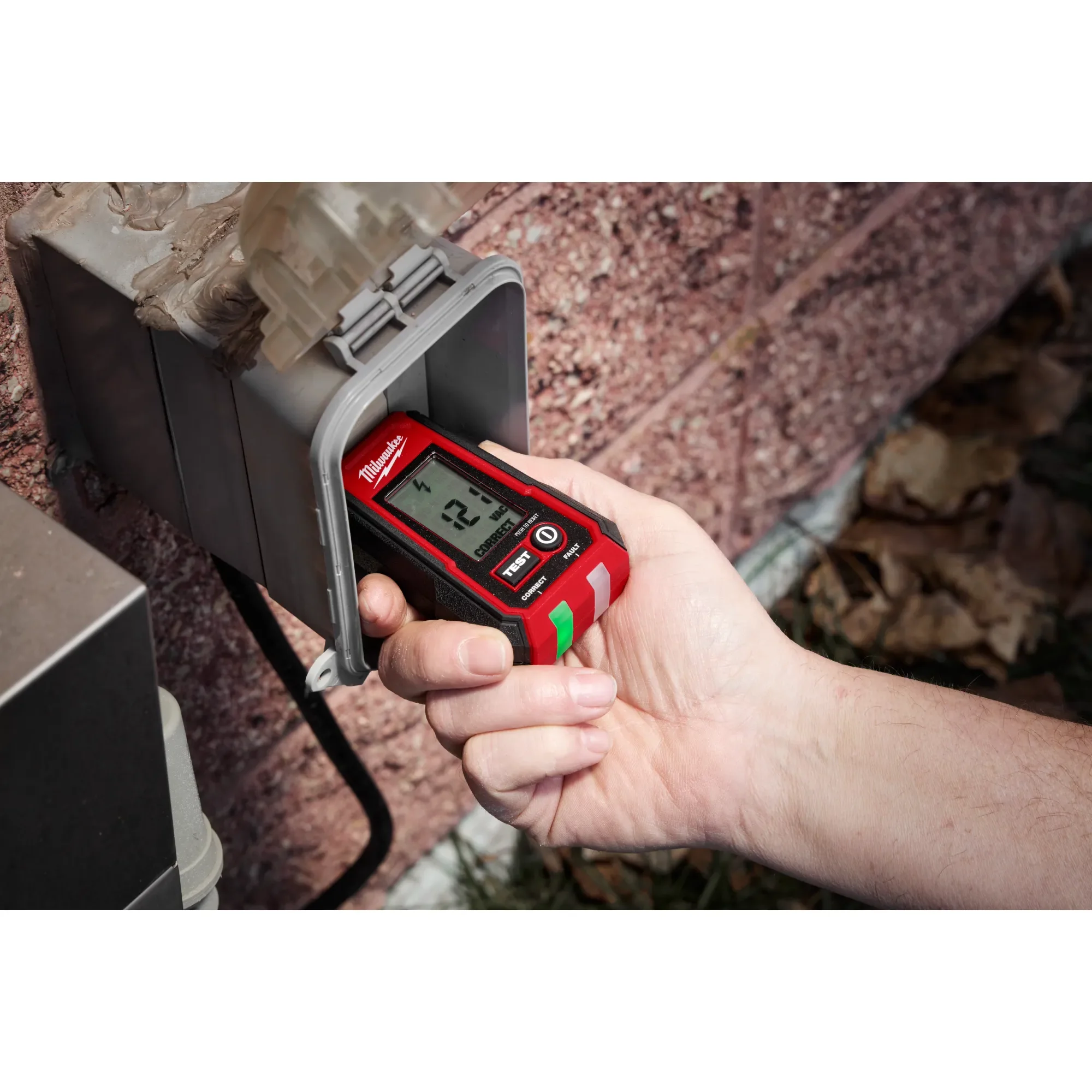Milwaukee 2224-20, Digital GFCI Receptacle Tester - Image 4