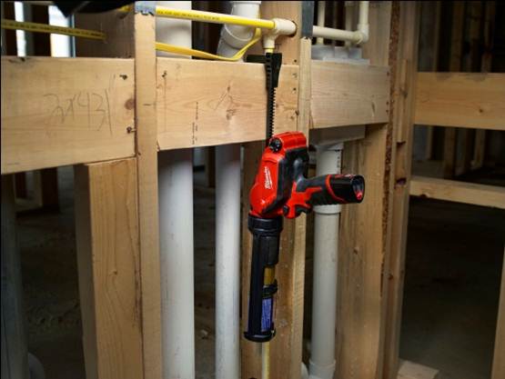 Milwaukee 2441-20, M12 10oz. Caulk and Adhesive Gun (Tool Only) - Image 5