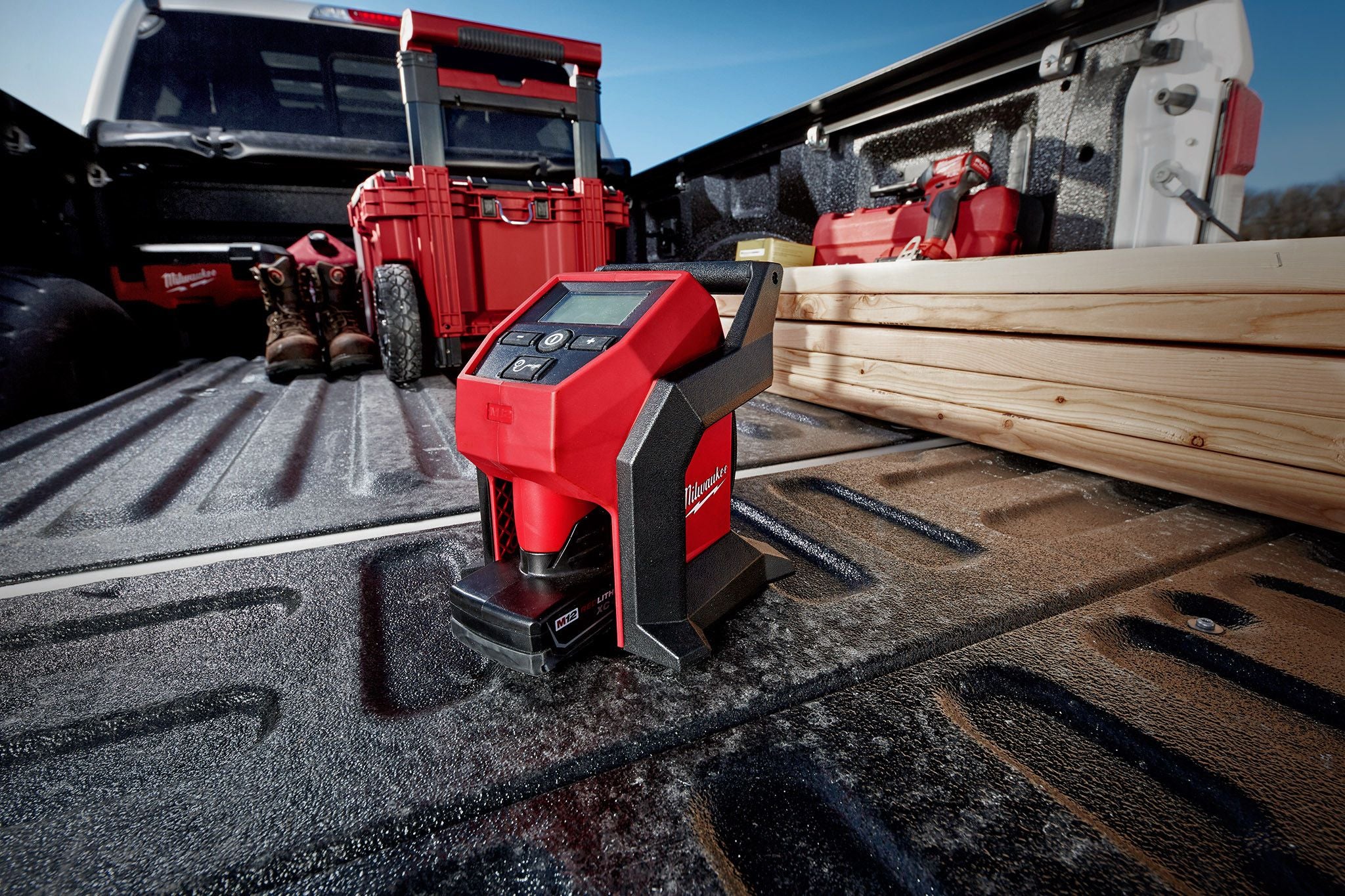 Milwaukee 2475-20, M12 Inflator / Air Compressor (Tool Only) - Image 3