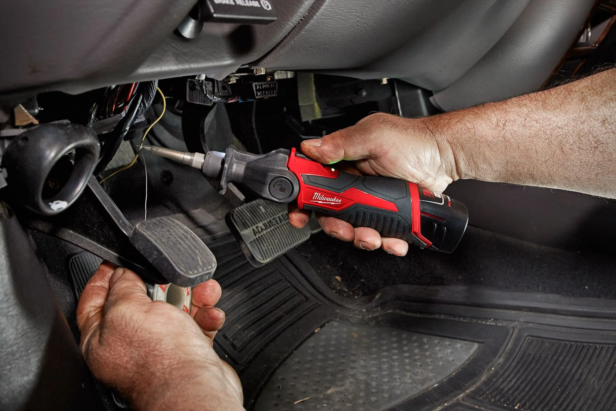 Milwaukee 2488-21, M12 Soldering Iron Kit - Image 4