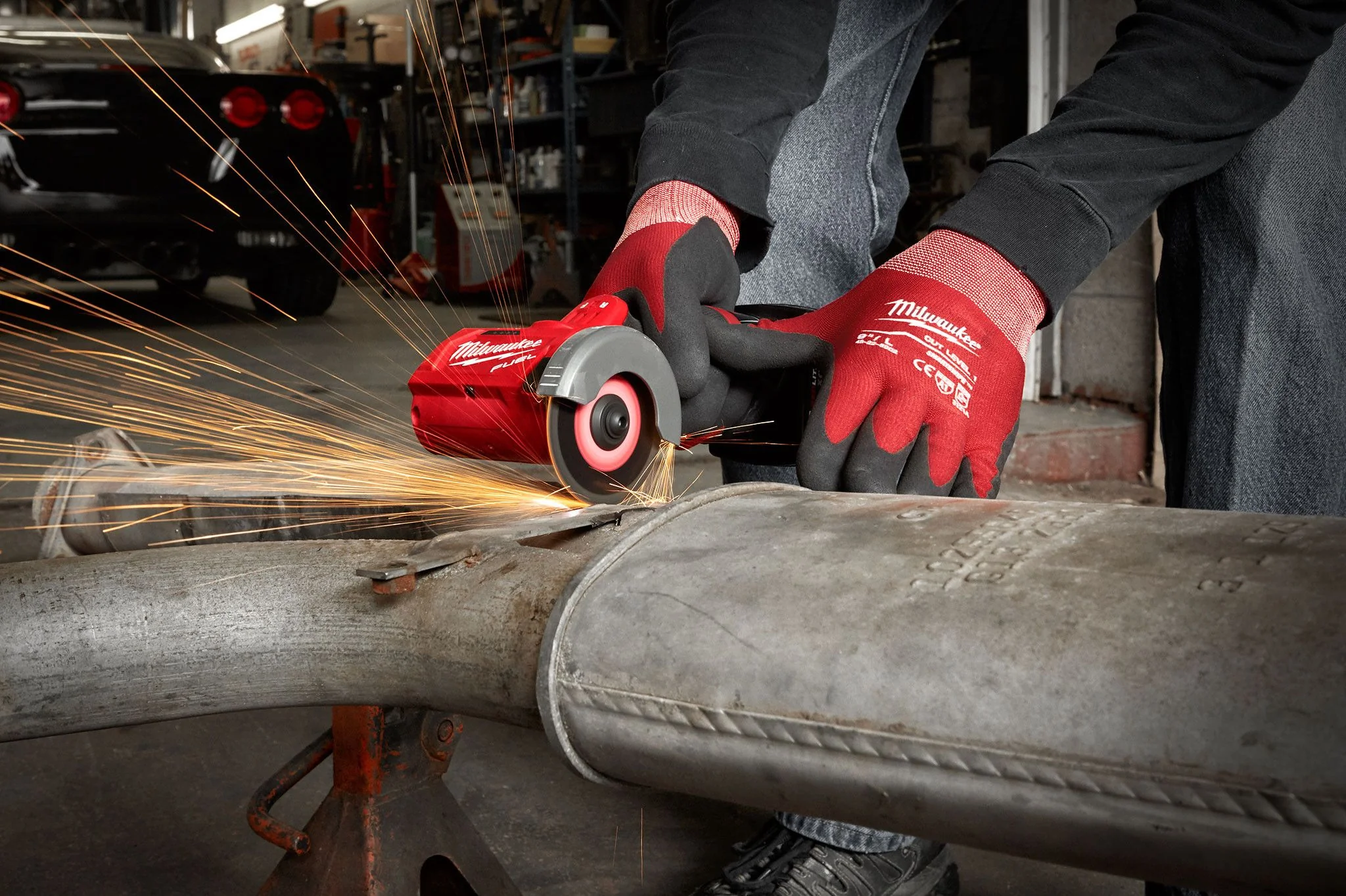 Milwaukee 2522-21XC, M12 FUEL 3" Compact Cut Off Tool Kit - Image 6