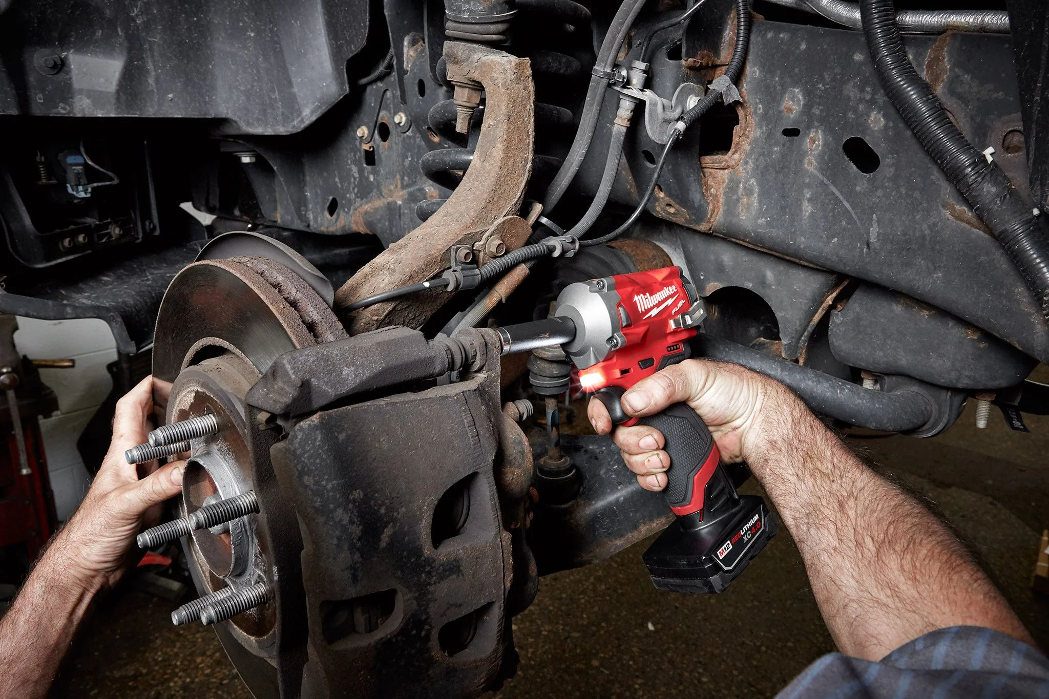 Milwaukee 2554-20, M12 FUEL 3/8" Stubby Impact Wrench (Tool Only) (DISCOUNTINUED) - Image 3