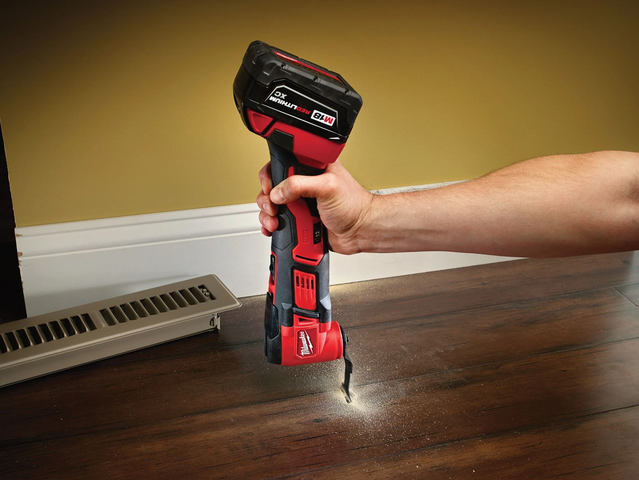 Milwaukee 2626-20, M18 Li-Ion Oscillating Multi Tool  (Tool Only) - Image 4