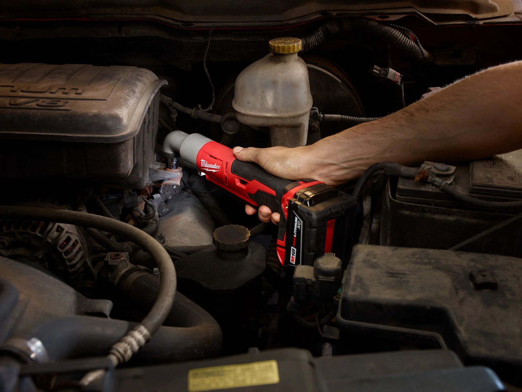 Milwaukee 2668-20, M18 2-Speed 3/8" Right Angle Impact Wrench (Tool Only) - Image 3