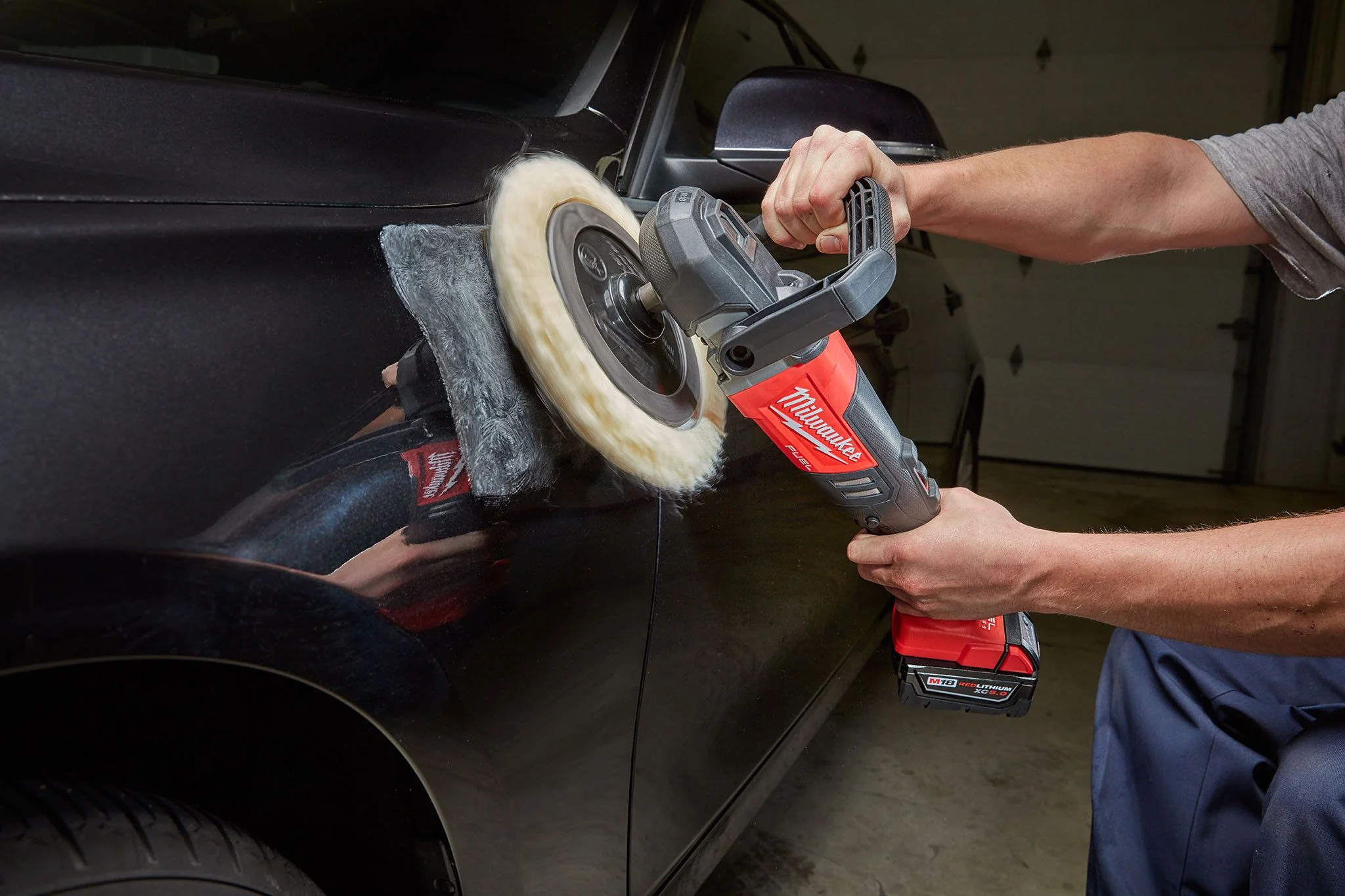 Milwaukee 2738-20, M18 FUEL 7" Variable Speed Polisher (Tool Only) - Image 9