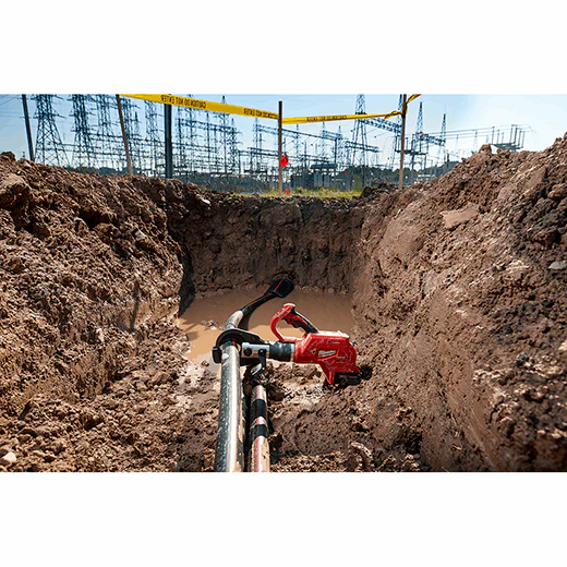 Milwaukee 2776R-21, M18™ FORCE LOGIC™ 3” Underground Cable Cutter w/ Wireless Remote - Image 6